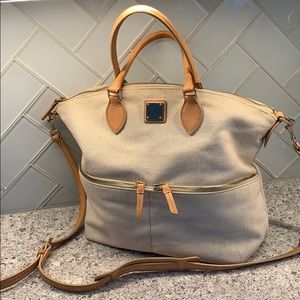 Dooney & Bourke cream linen purse